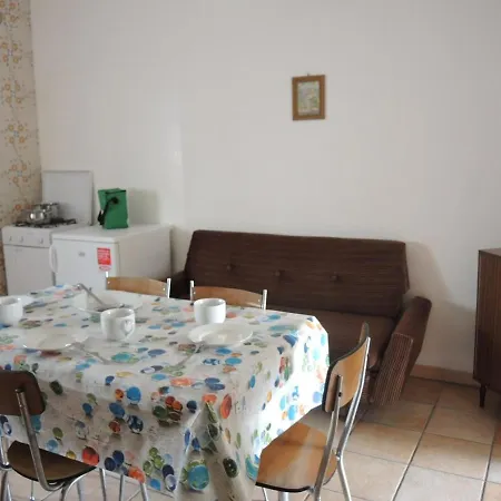 Adorable Flat 250 M From The - Beahost Bibione